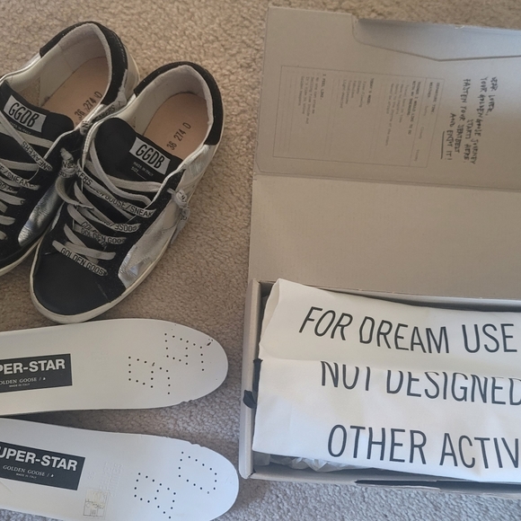 ❌️ SOLD ❌️ Golden Goose Superstar Sneakers (EU 36) - Picture 6 of 13